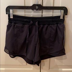 Lululemon Hotty Hot Short - NEVER WORN